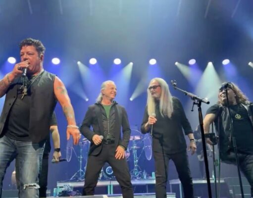 Les commentaires sont nombreux après la performance remarquée d’Éric Lapointe pour le jour de l’An