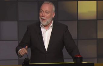 Le remplaçant de Guy Jodoin à l’émission Le Tricheur est dévoilé et les commentaires sont nombreux