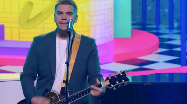 Ludovick Bourgeois rend un hommage à son père Patrick Bourgeois avec sa prestation au Gala Célébrations 2026