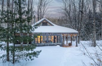 Le chalet de La vraie nature à Sutton est en vente pour près de 2 000 000$ Chalet la vraie nature hiver