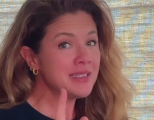 Sophie Grégoire sort et se confie sur sa situation amoureuse à 50 ans