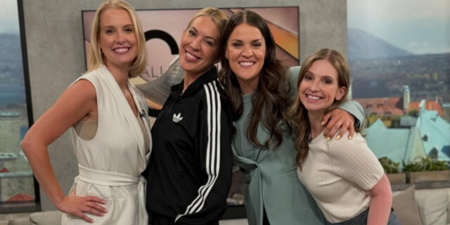 Une animatrice montre les premières photos de son bébé naissant