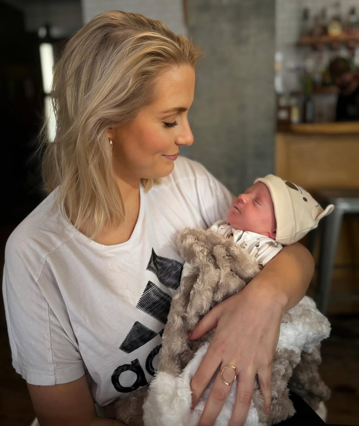 pascale salut bonjour bebe