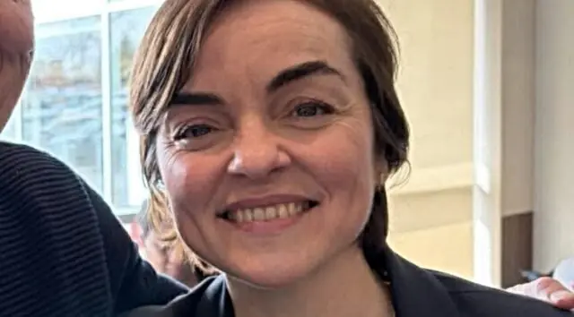 Christine Fréchette partage un rare moment avec son amoureux