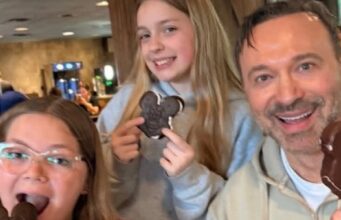 Les filles de Joël Legendre ont gradué et voici les photos Joel Legendre famille Disney