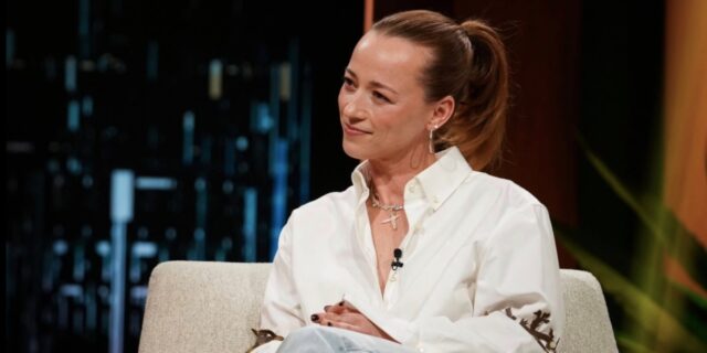 Karine Vanasse fait une précision sur sa vie de famille