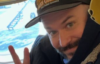 Marc-André Grondin publie une rare photo avec sa blonde et son beau-père