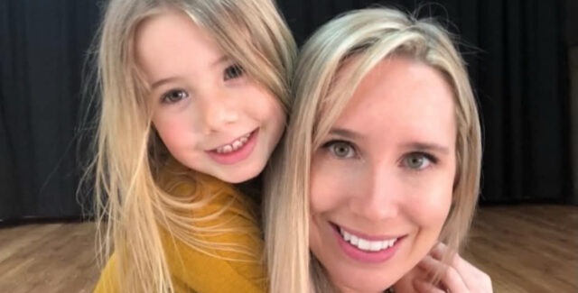 Maïka Desnoyers partage toutes les photos de la dernière journée d’école de sa fille Fille Anna