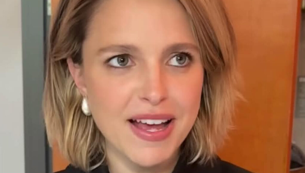 Sarah-Jeanne Labrosse (7)