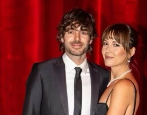 Alex Nevsky envoie un message à son ex Vanessa Pilon et les réactions sont nombreuses
