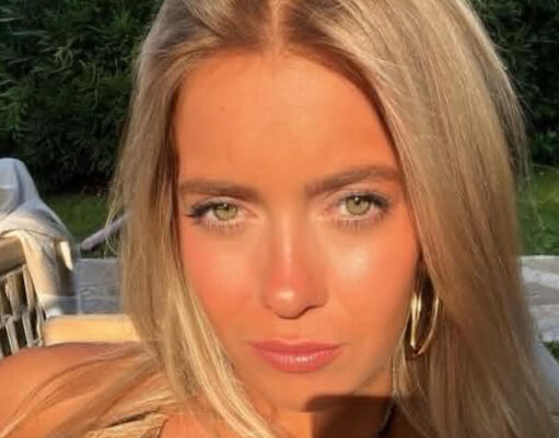 La fille aînée de Pierre-Karl Péladeau partage toutes les images de sa graduation