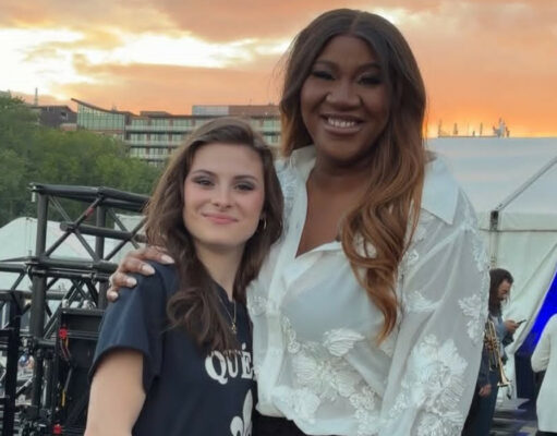 Mia Tinayre et Mélissa Bédard montrent leurs looks pour le spectacle