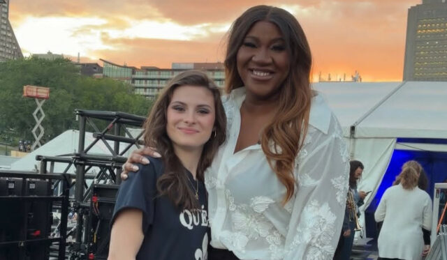 Mia Tinayre et Mélissa Bédard montrent leurs looks pour le spectacle