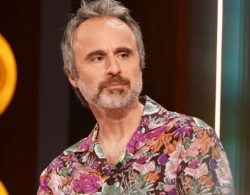 Louis-José Houde fait une précision sur sa maman malade