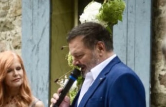 Ces célébrités ont choisi Mario Pelchat pour célébrer leur mariage