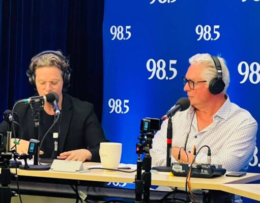 Cet animateur connu annonce qu’il doit quitter Radio-Canada