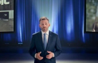 Paul St-Pierre Plamondon envoie un important message à sa famille en pleine campagne