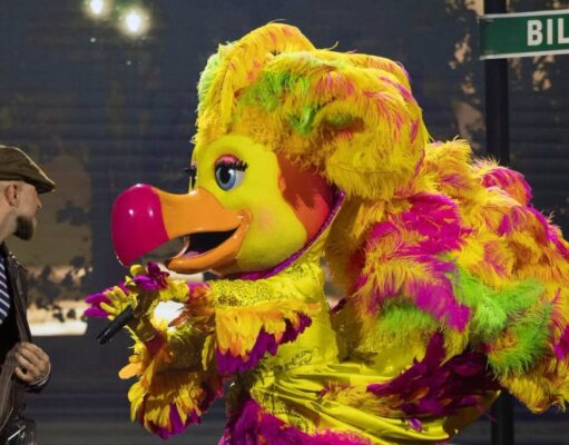 Cette personnalité connue fond en larmes lors de son démasquement à Chanteurs masqués et fait réagir